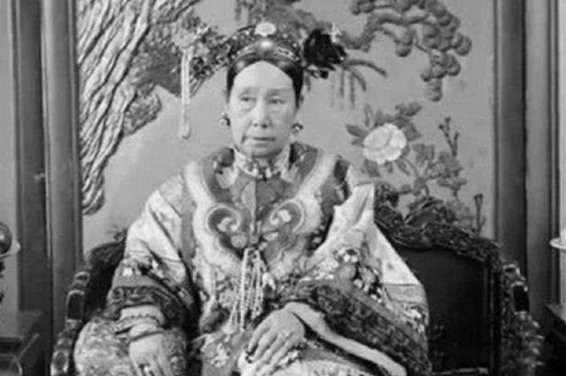 ���������� ���ջ�����̫�������Ů