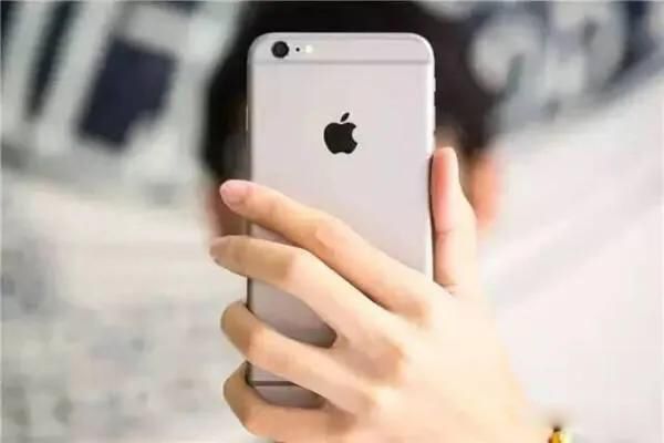 ��iphone�Ķ���ʲô�� һ����ƻ���ֻ���ʲô��