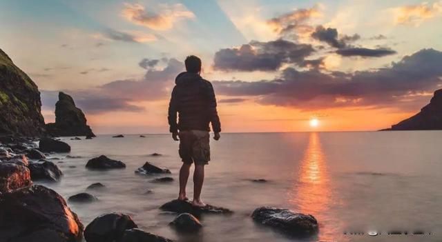 ֣ˬ���Ը������� �¼���ô���¹����İ���һ��