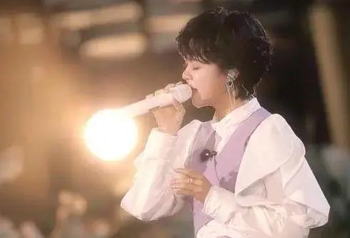 ����Ψˮ�л����ĸ����ս�Ŀ ˮ�л�ʱ�����ֻ���һ��