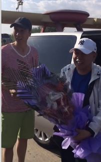 ���׺����鷢��ʲô�� ����ͺ��׷���ԭ��