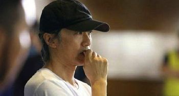 ���ǳ۾������Ǹ�����˭ ��������С�к���ô����