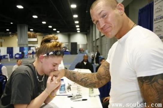 兰迪奥顿的纹身图片 兰迪奥顿纹身原图花臂