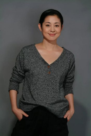 倪妮是倪萍的侄女吗 是倪萍家什么人有亲属关系吗