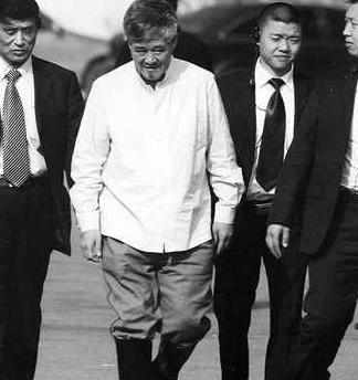 �Ա�ɽ�Ǻڵ������� �����¼�ȫ���̰����»���ʼĩ