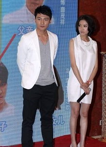 ��¶�Ϲ��ظ���Ӱʦ��ô���� �Ϲ��Ǹ�Ȧ���˶���