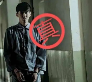 ���ෲ�����˶����� ǿ��14��СŮ����˭��������м���