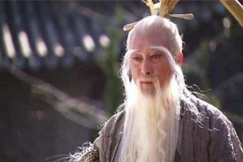 ������ʦ�����������֮���� �ͺ������˭����