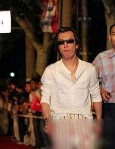 阿丘的妻子是谁 阿丘和朱迅是两口子吗