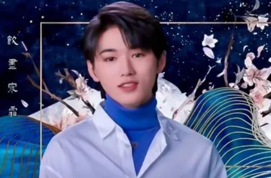 ��������Ů���Ѹ�ʫ��������� ��ʫ��������������ʲô��ϵ