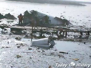 包头空难事故原因分析 包头客机坠毁54人遇难原因