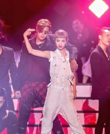 ��־���¼�����ô���� Ů���ѱ��϶����˶���ʲô��˼