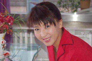 ��ѧ�����Ϲ���˭?���м����Ϲ� ����ǰ��˭