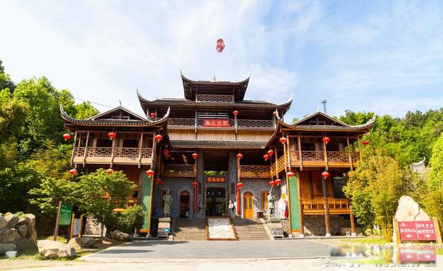 �人���﹵���η羰����ô�� ���ι����Լ���·��