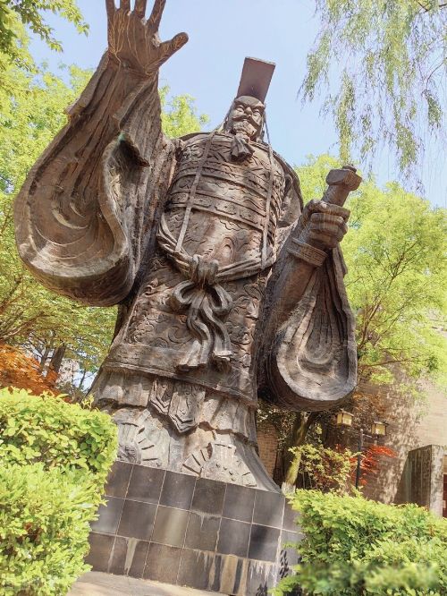秦始皇是吕不韦的儿子吗 就是子楚的儿子