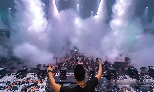 ҹ��Ů�����չ��� ����ܼ޵ľ��ǡ���������