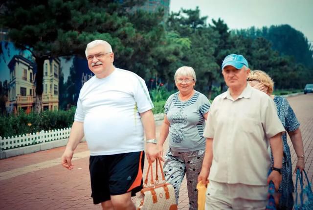 ����˹ΪʲôŮ����ô�� ������Ⱥ��ȴ���ж�Ů��