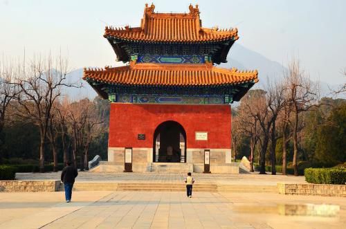 ʮ������˭��Ĺ�� һ����13λ�����ʵ������ڴ�