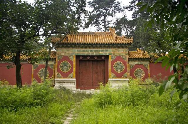 ʮ������˭��Ĺ�� һ����13λ�����ʵ������ڴ�