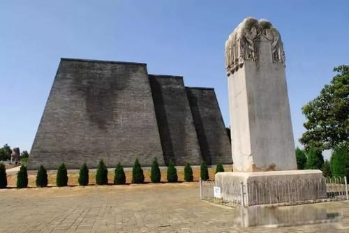 武则天61尊王宾像为什么没有头 他们的头都去了哪里