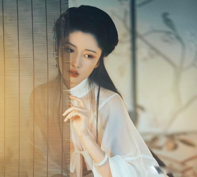 �ݷ�����������˼��� ���ǻ��˺ü�����