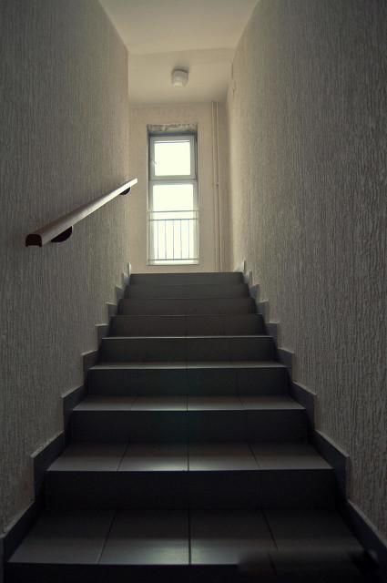 ���ǹ�̧ʬ������Ǯһ�� ������˹�ѹ��û��ô��