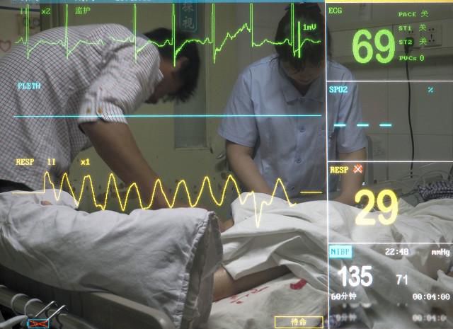 ���ǹ�̧ʬ������Ǯһ�� ������˹�ѹ��û��ô��