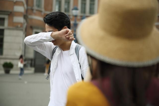 ���ǹ�̧ʬ������Ǯһ�� ������˹�ѹ��û��ô��