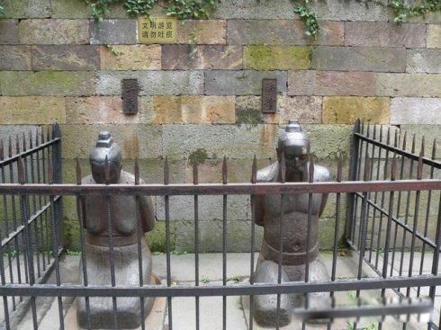 ����Ĺǰ��4������˭ �ĸ������ݺ����ɵ�����