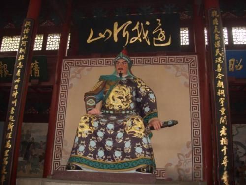 ����Ĺǰ��4������˭ �ĸ������ݺ����ɵ�����