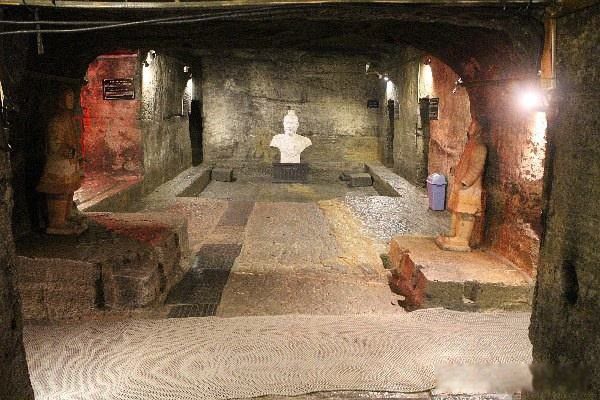 曹操盗墓祖师爷 盗墓最大的一座是谁的