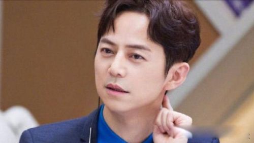 何炅为什么被全网封主要原因 还是自身原因造成的