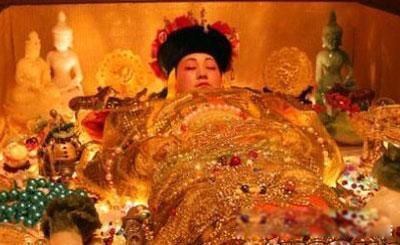 孙殿英东陵盗的宝物最后去哪了 宝物的去向大致有几点