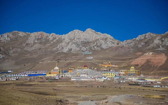 川藏线必去的几个景点 有风景的地方注定不在道边