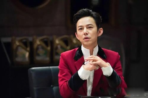 何炅为什么被全网封主要原因 得罪了某个幕后资本