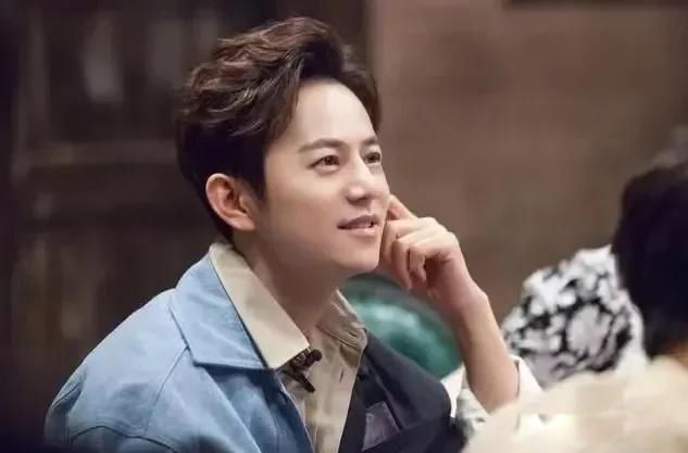 何炅为什么被全网封主要原因 得罪了某个幕后资本