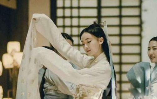 ��ʼ�ʸ��׵�����˭ ����Τ������ʼ�ʵ�����