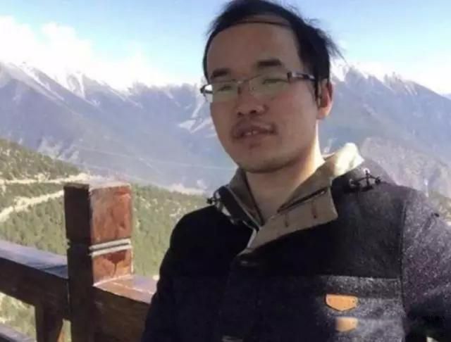 �߿����׾��ĵ�һ�� �����ĸ߿������׾����˻�������