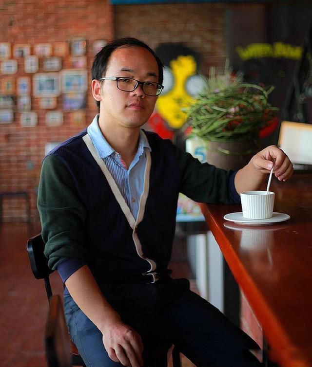 �߿����׾��ĵ�һ�� �����ĸ߿������׾����˻�������