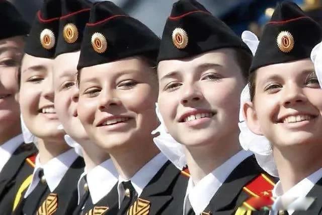 ����˹ΪʲôŮ����ô�� �г���һ������ķ�ӳ