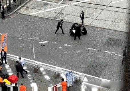 ����������ɱ�¼����� Ӧ������Ԥı��