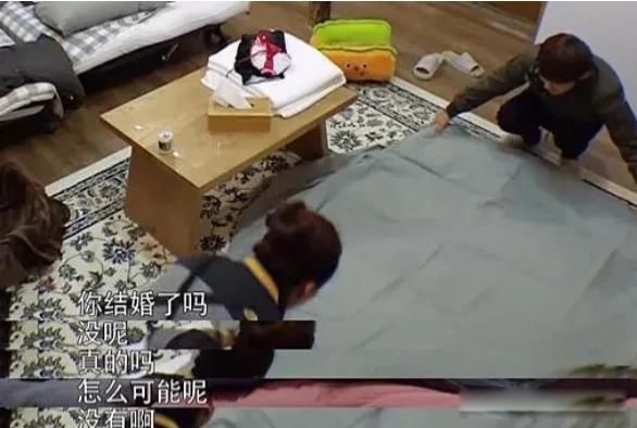 何炅结婚了没有 曾经当面回应过自己没有结婚