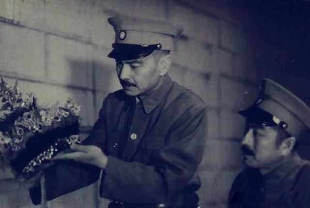 ���Ӣ��ĹʱΪ�ΰǵ�����̫��Ŀ��� ����ʬ���ǳ���