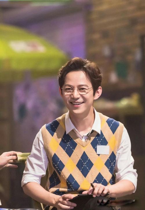 何炅为什么被全网封主要原因 私底下的事都被翻出来