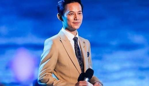 何炅为什么被全网封主要原因 私底下的事都被翻出来