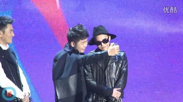 杜海涛下跪权志龙 跪韩国娱乐明星跪丢了风骨