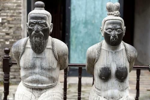 ����Ĺǰԭ������5����,���ֻʣ��4��,��˭���ù���? �������