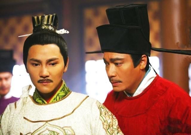 ����Ĺǰԭ������5����,���ֻʣ��4��,��˭���ù���? �������