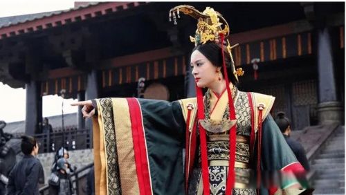 ��������ʼ�ʵ�ʲô�� ���¿�����ʼ�ʵ�үү������