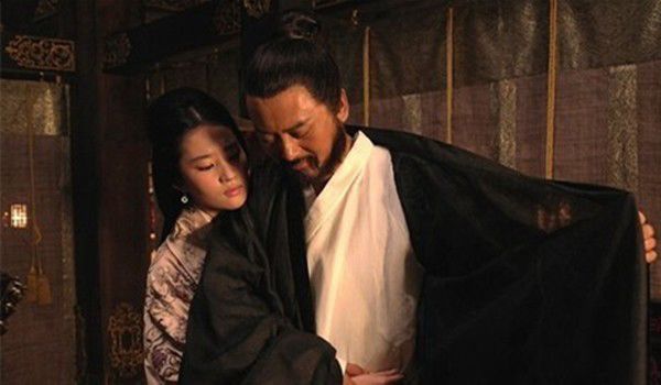 曹操为什么喜欢别人的妻妾 曹阿瞒的人妻控